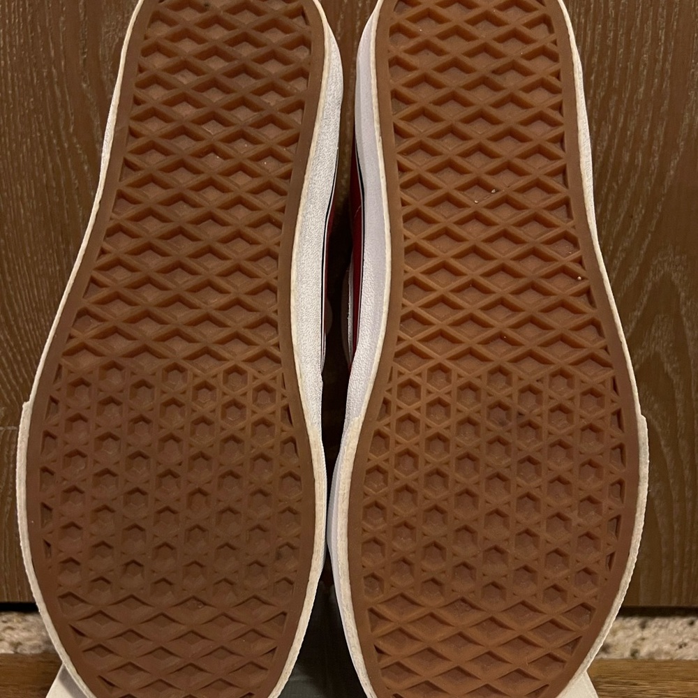 Vans - Picture 8 of 9